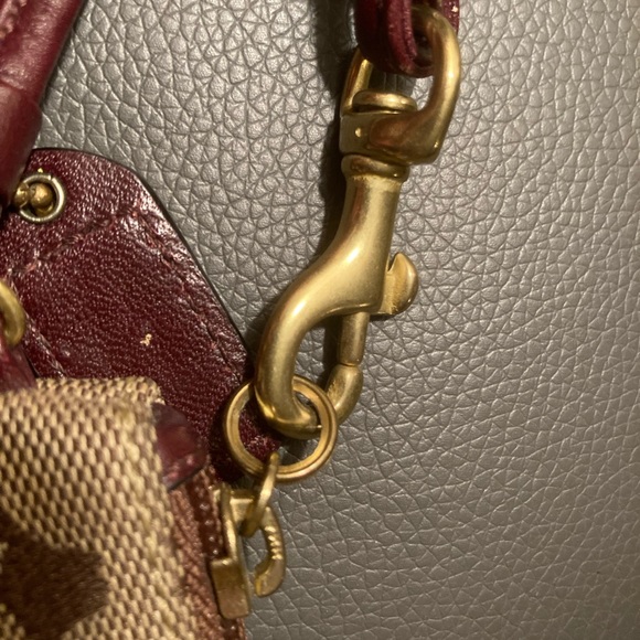 Coach Wristlet - Picture 4 of 9
